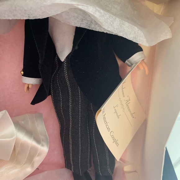 MADAME ALEXANDER MINT EXTREMELY RARE 10” DOLL SET - Picture 8 of 16